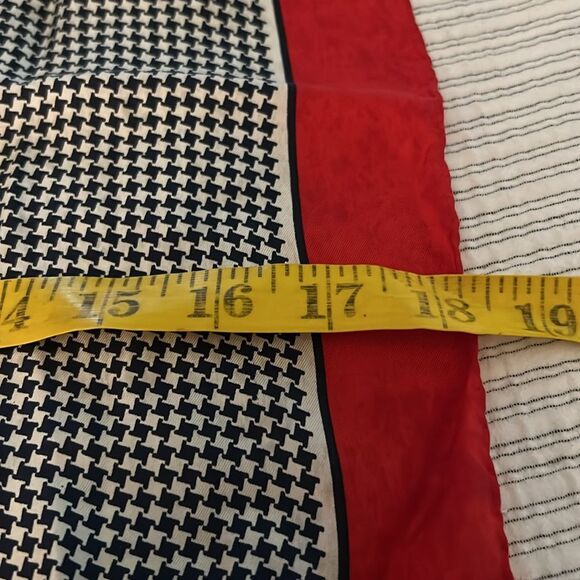 Vintage silk Red and Black Houndstooth Scarf by Daniel La Foret - Picture 7 of 7